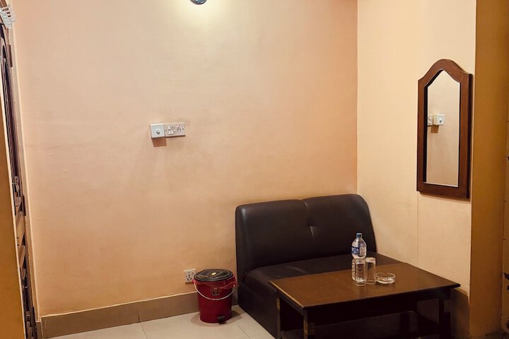 Room 15 of 24