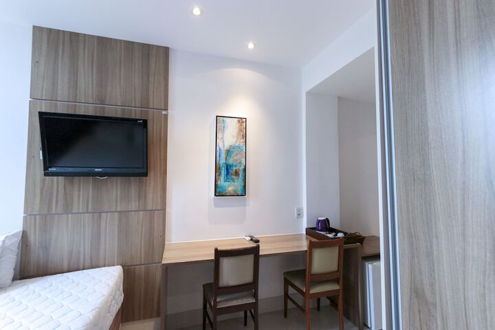 Room 44 of 105