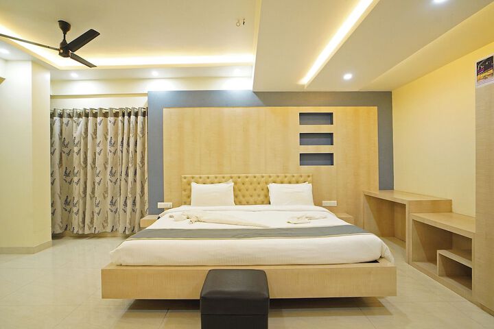 Room 3 of 59