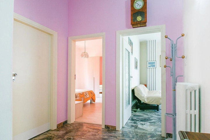 Room 3 of 12