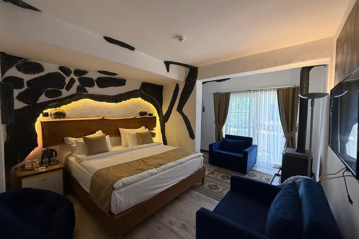Room 85 of 194