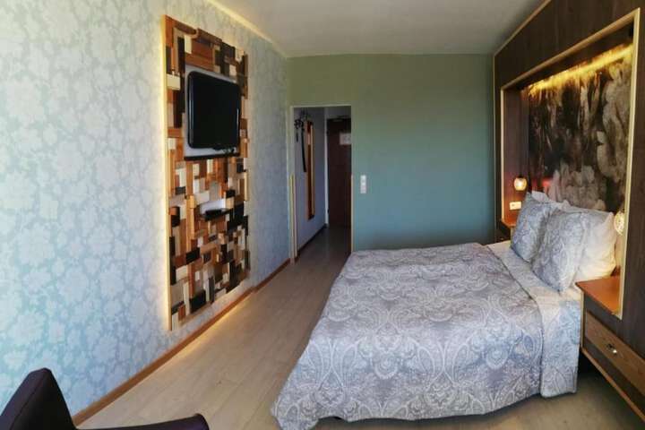 Room 15 of 75