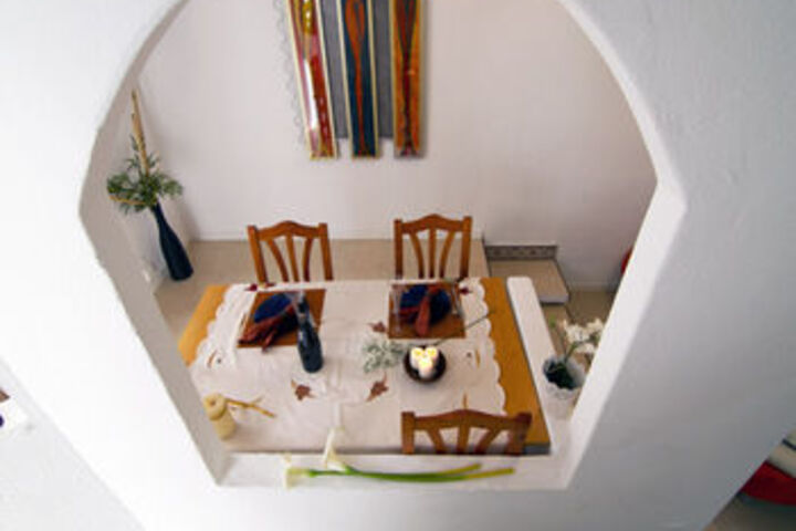Room 30 of 47