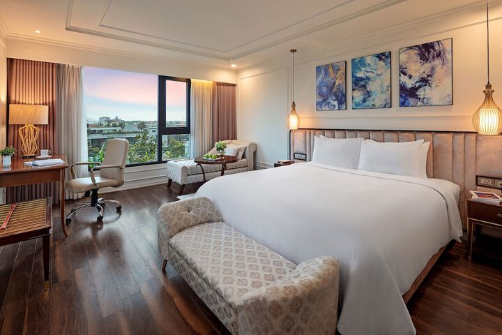 Room 10 of 55