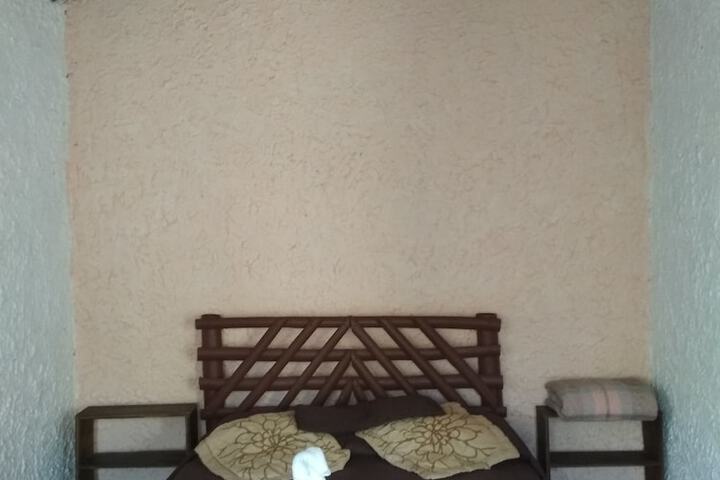 Room 18 of 105