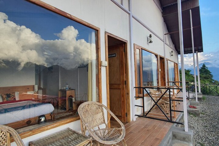 Terrace/Patio 5 of 16
