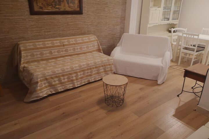 Room 14 of 24