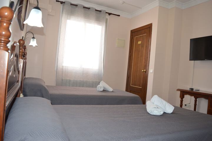 Room 28 of 43