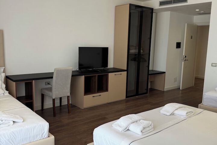Room 77 of 207