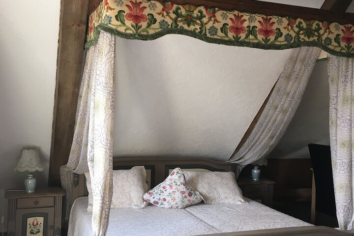 Room 6 of 59