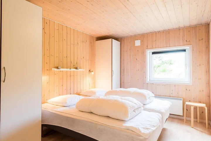Room 3 of 17