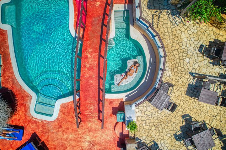Pool 73 of 98