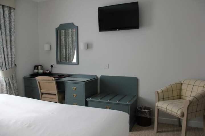 Room 6 of 47