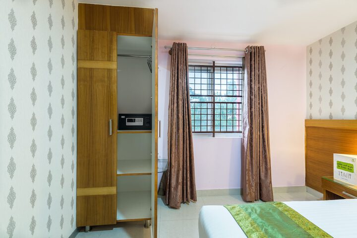 Room 11 of 41