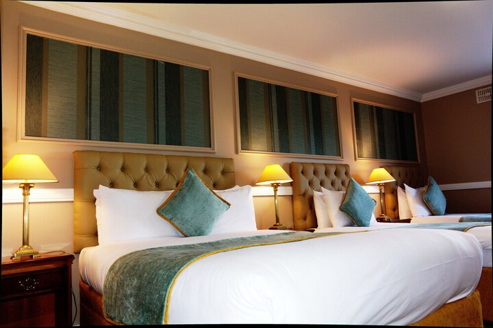 Room 12 of 41