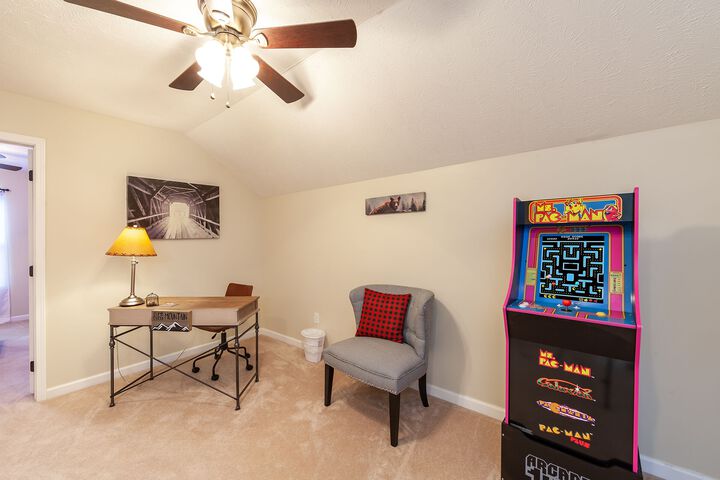 Room 8 of 35