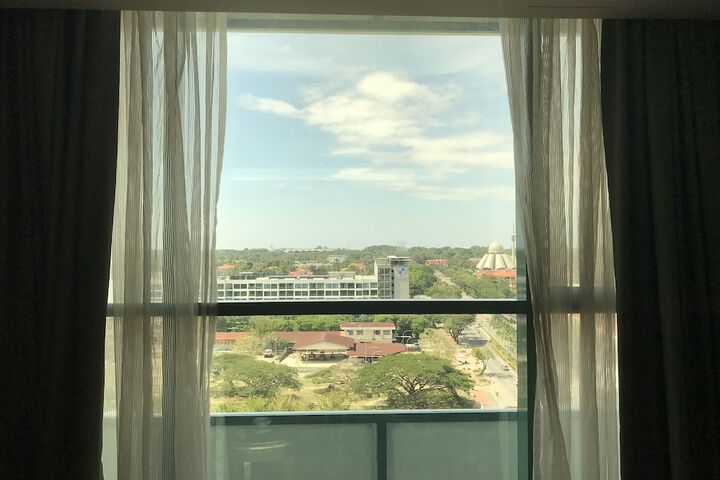 Room 19 of 34