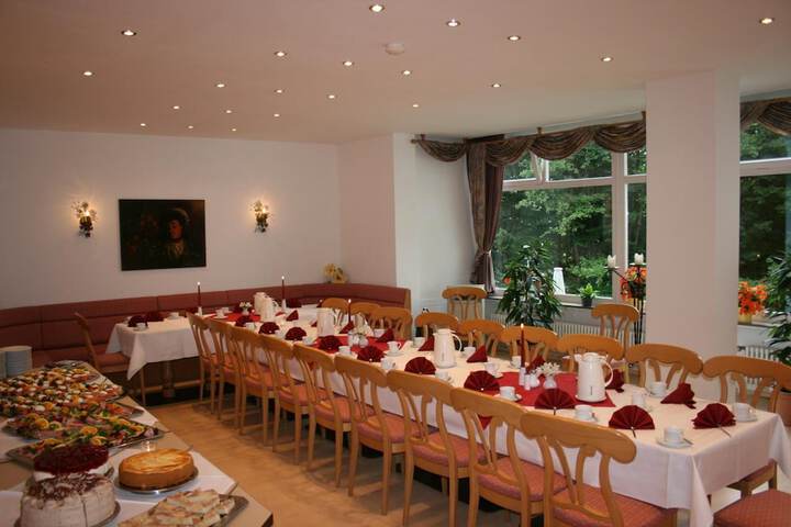 Ballroom/Hall 36 of 45