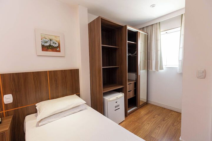 Room 12 of 44