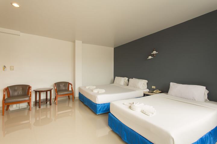 Room 47 of 76