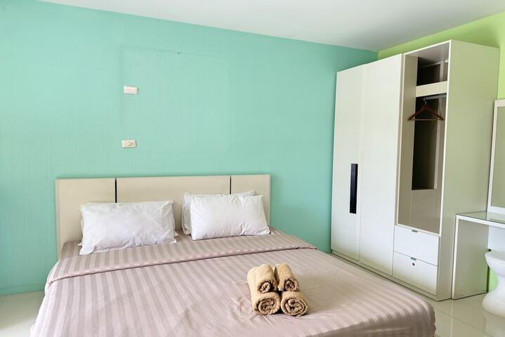 Room 35 of 95