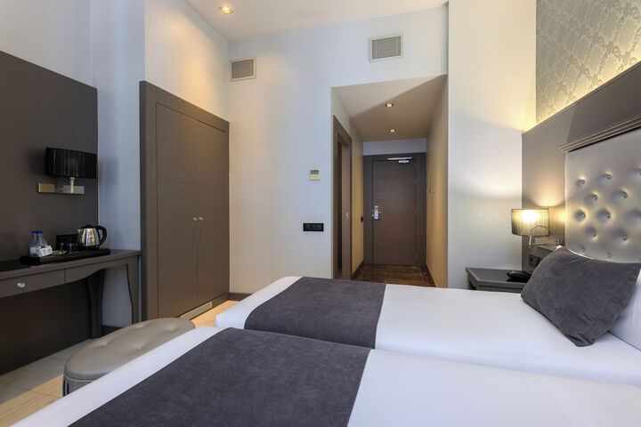 Room 22 of 88