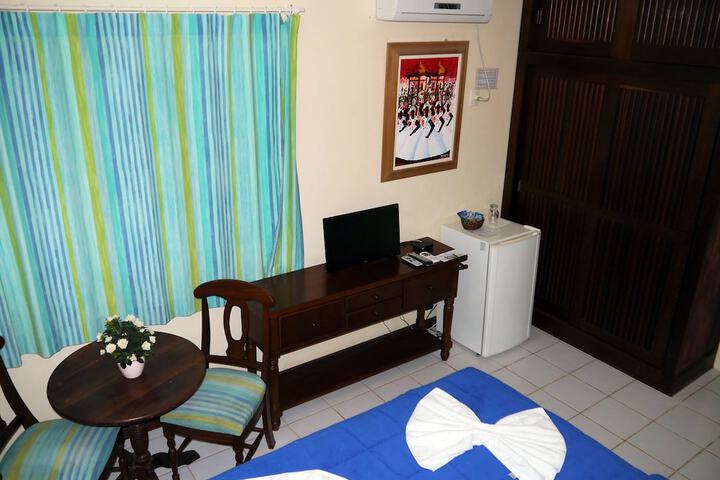 Room 3 of 87