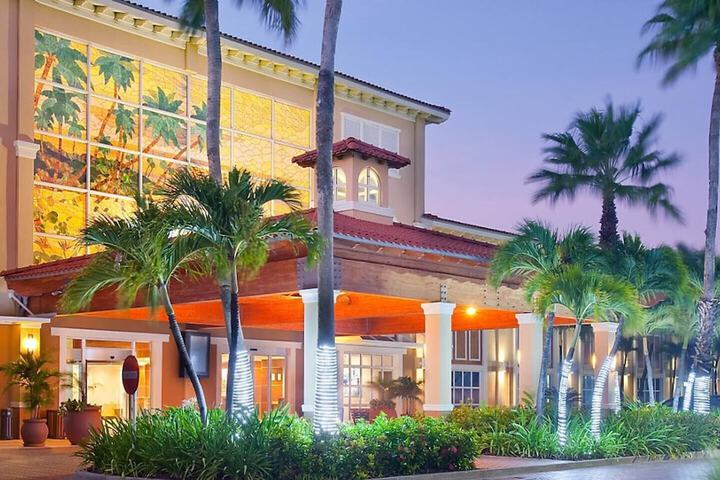 Photo of La Cabana Beach Resort & Casino