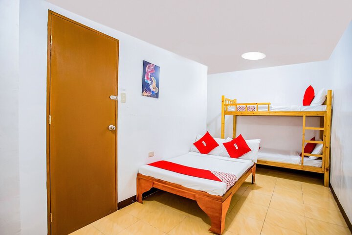 Room 3 of 25
