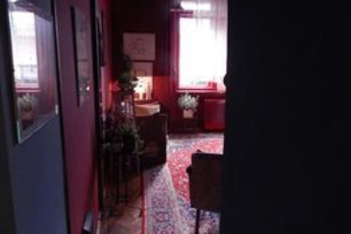 Room 16 of 39