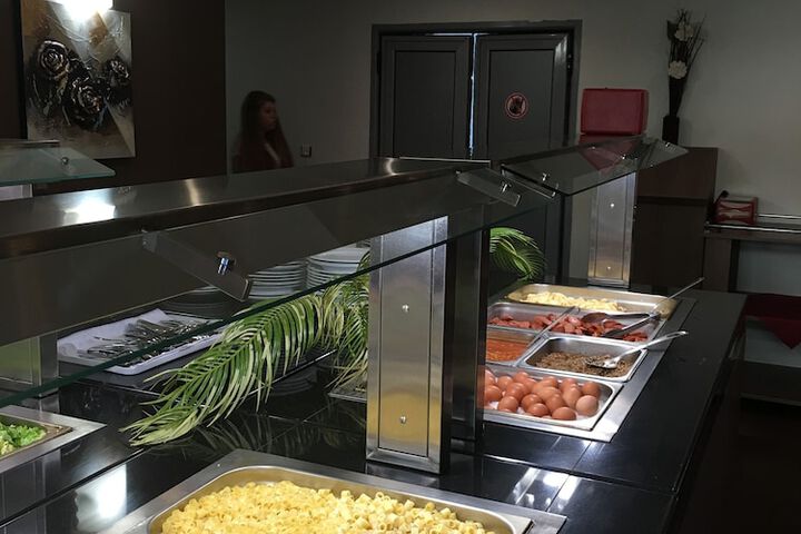 Dining 109 of 153