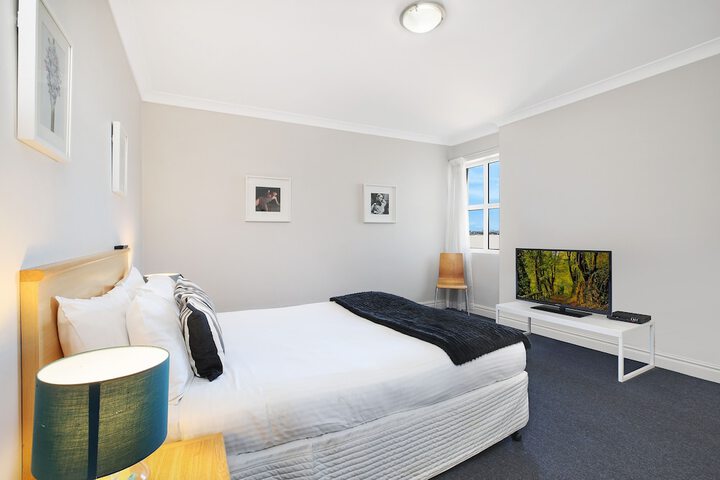 Room 26 of 128