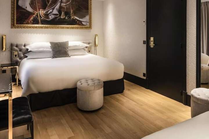 Room 15 of 60
