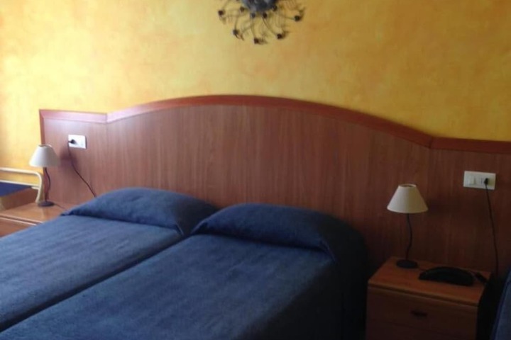 Room 22 of 53