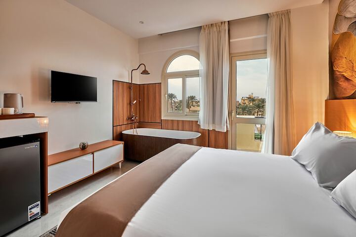 Room 30 of 42