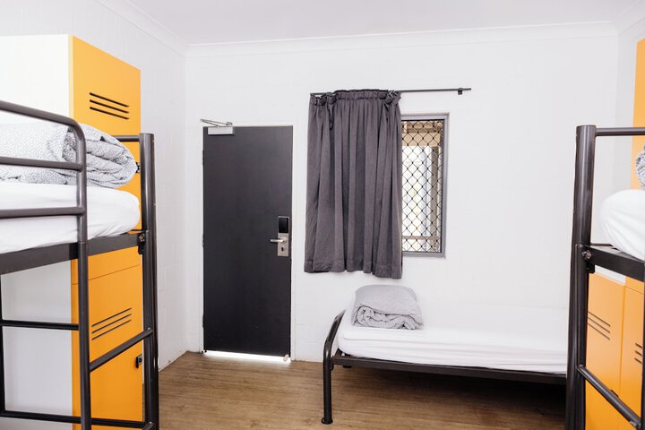 Room 31 of 61