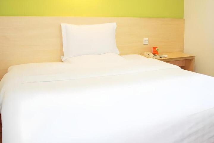 7 Days Inn Chongqing Wanzhou District Gaosuntang Chongbai