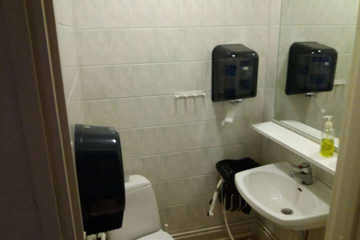 Room 12 of 23