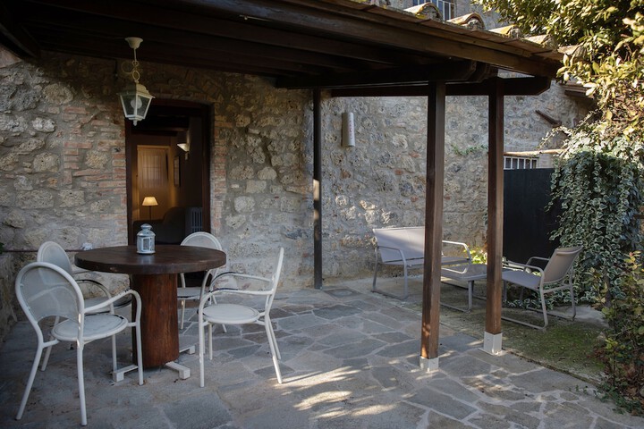 Terrace/Patio 66 of 184