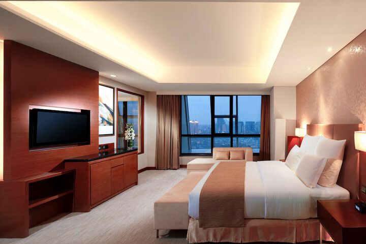 Room 25 of 150
