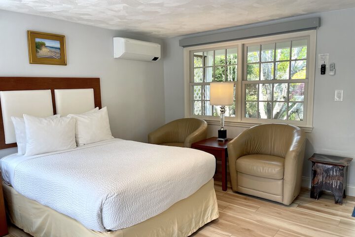 Room 15 of 100