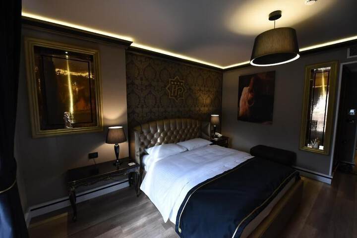Room 21 of 59