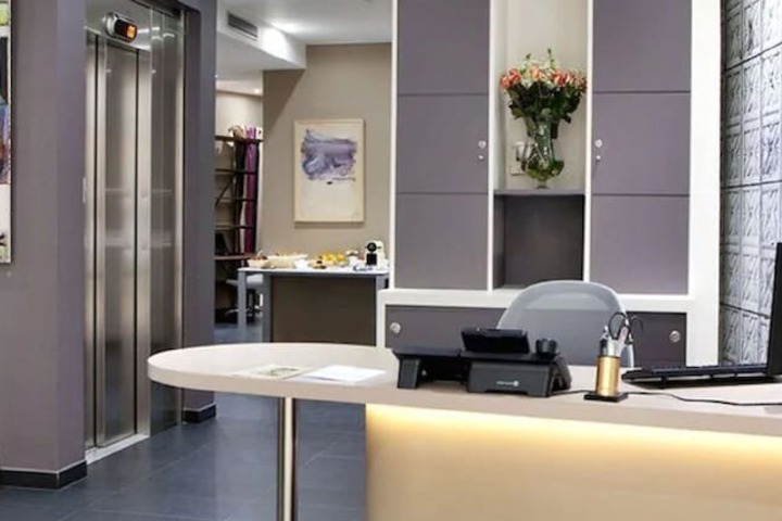 Hotel Lobby