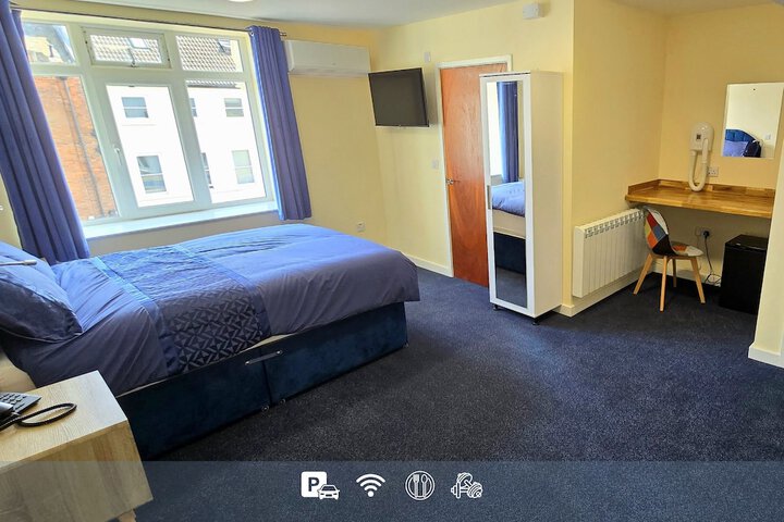 Room 27 of 69
