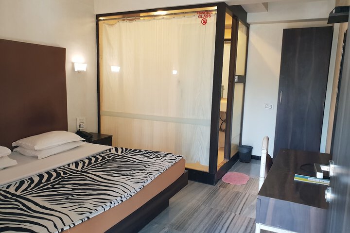 Room 38 of 97