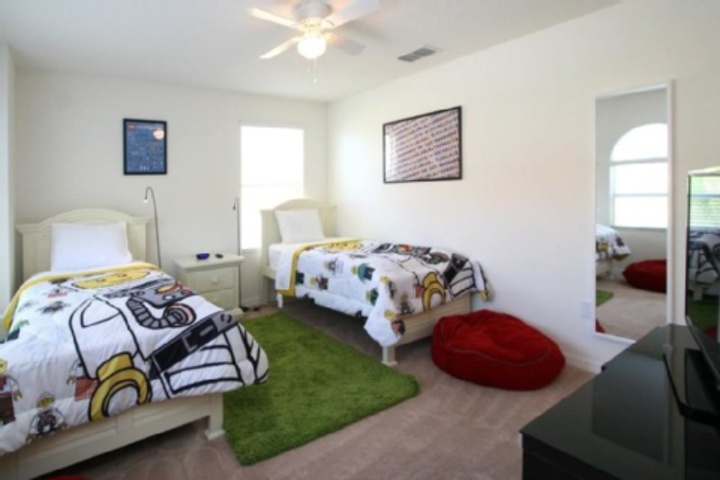 Room 84 of 299