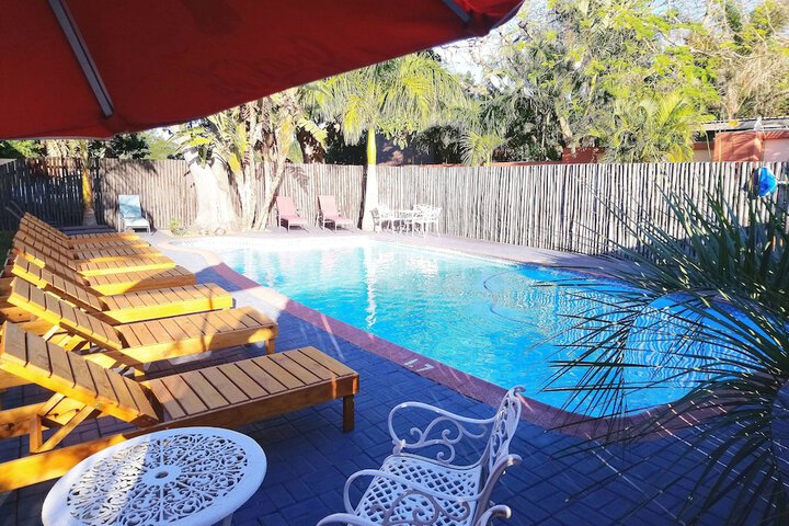 Pool 44 of 87