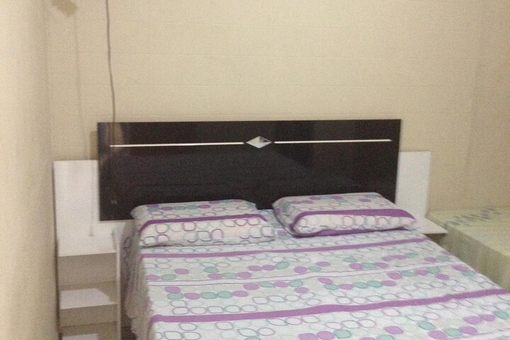 Room 3 of 10