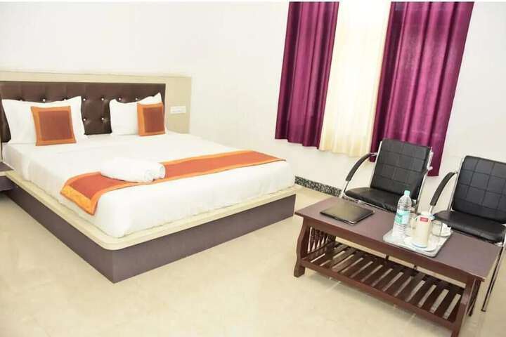 Room 3 of 13