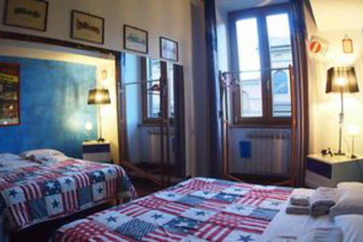 Room 11 of 25